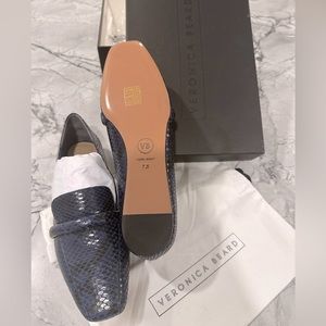 NWT Veronica Beard Grier Blue Snake Embossed Leather Flat Loafers Shoes size 7.5